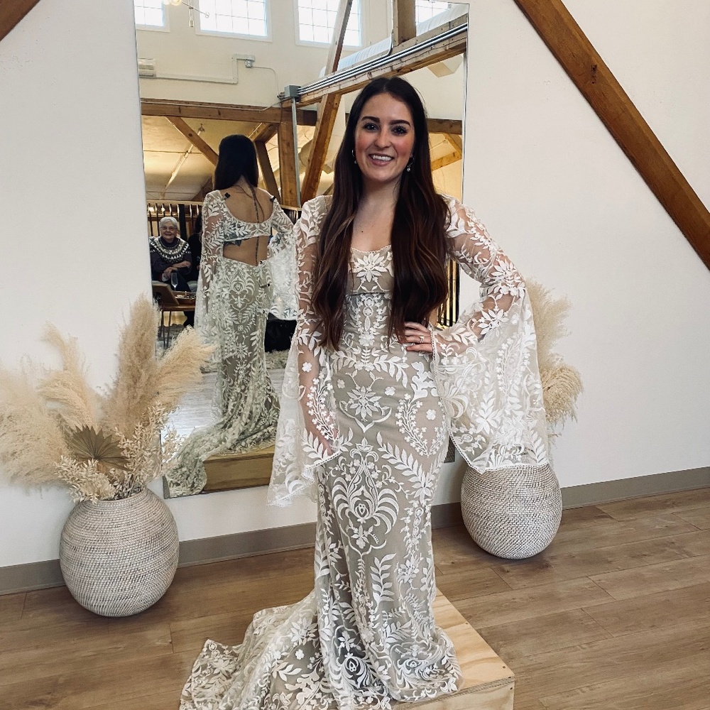 Wedding dress